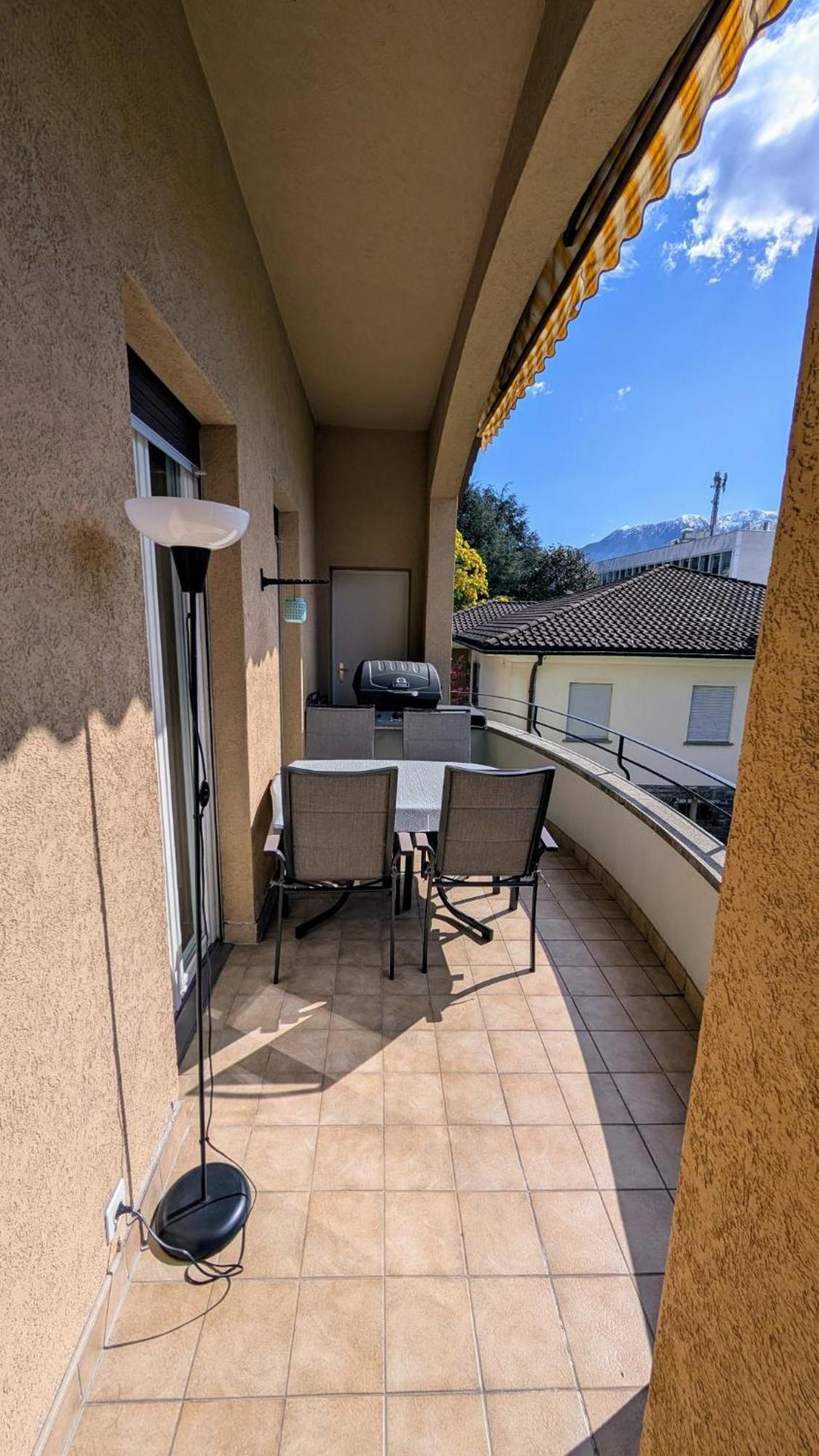 Locarno, Casa Pioda - Nahe Zentrum, Mit Balkon Und Parkplatz Exteriér fotografie